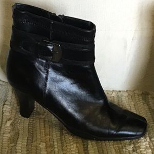 Black Ankle boots size 7 strap side buckle leather